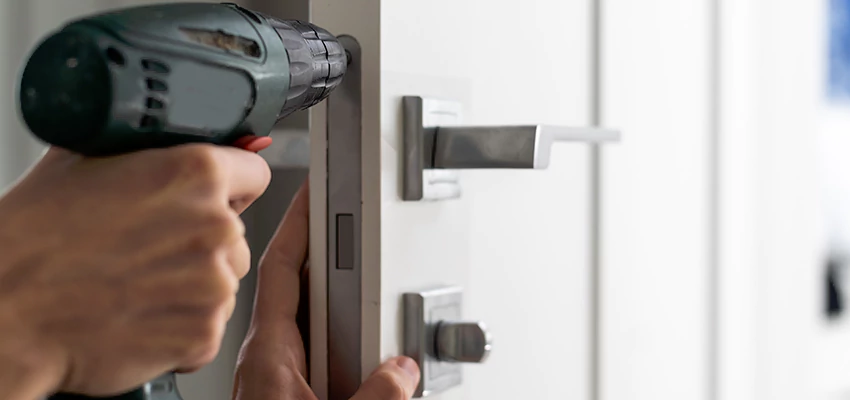 Locksmith For Lock Replacement Near Me in Monterey Park, CA
